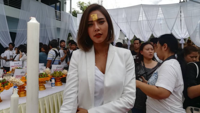 ‘อุ้ม’ หน้าบาน ‘บอล’ ส่งซิกขอแต่งงาน