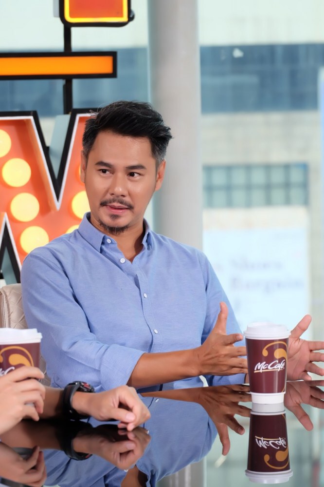 ‘เวฟ’ เตรียมแต่งทายาท ‘ใบหยก’ ที่ถูกลือเป็นสาวหล่อ