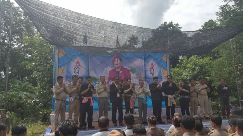 ประชุมระดมความเห็นแก้ไขปัญหาขาดแคลนน้ำให้ชาวหนองบัวแดง 