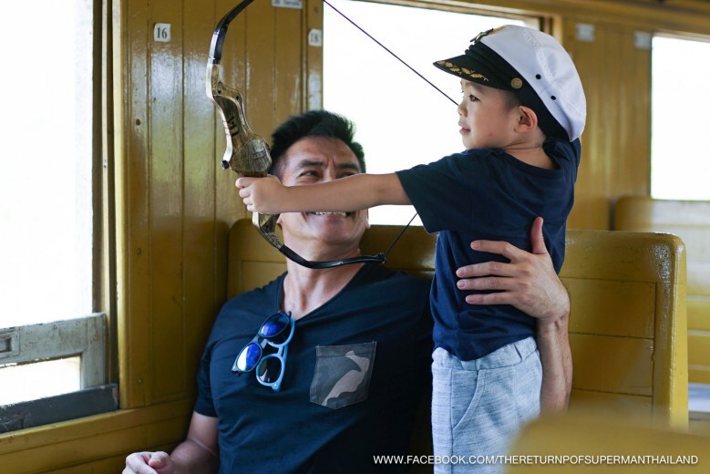 'น้องวิน' ดี๊ด๊า ขึ้น รถไฟครั้งแรก