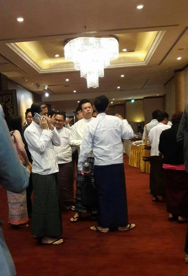 ใส่ผ้าถุงสวยเก๋ เที่ยวพม่า