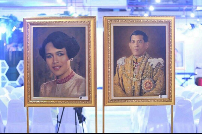ชวนชมนิทรรศการ  "ธารศิลป์สายใยแห่งวันแม่"