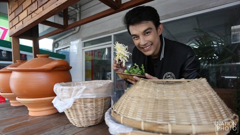 ‘บอส’ชวน ‘เซินเจิ้น’อิ่มท้อง  ที่ ร้านล้านนาอาหารเหนือ
