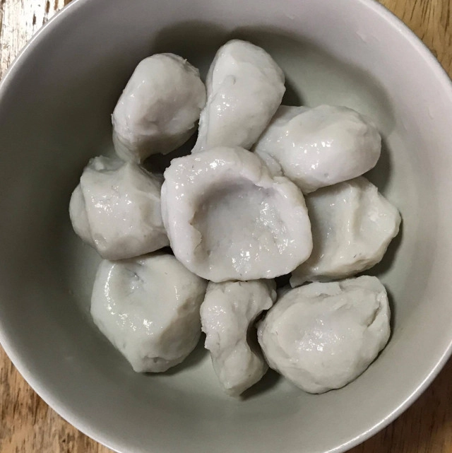 ครัวน้าคม : ต้มจืดจิงจูฉ่ายกับลูกชิ้นปลา  อร่อยมีประโยชน์ ดีต่อสุขภาพ