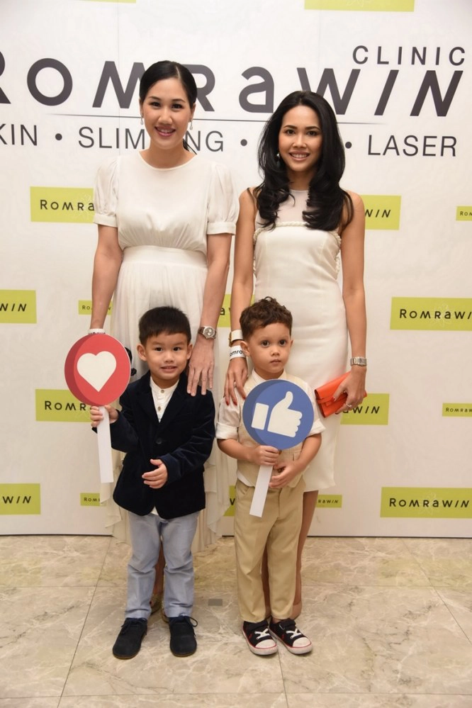 “คู่แม่ลูกคนดัง” กระชับผิวสวยฉลองวันแม่