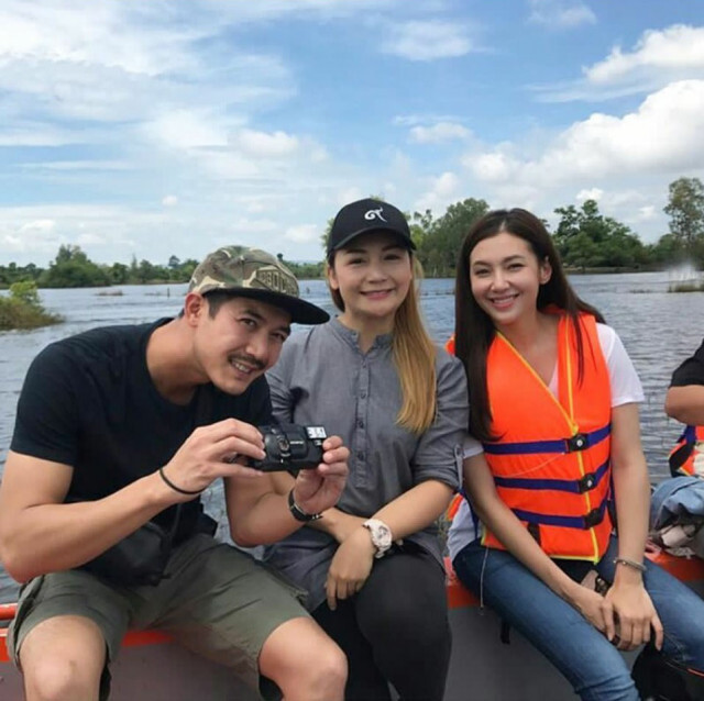 ความสัมพันธ์พัฒนา เบลล่า-เวียร์ ลงพื้นที่ช่วยเหลือผู้ประสบภัยน้ำท่วม