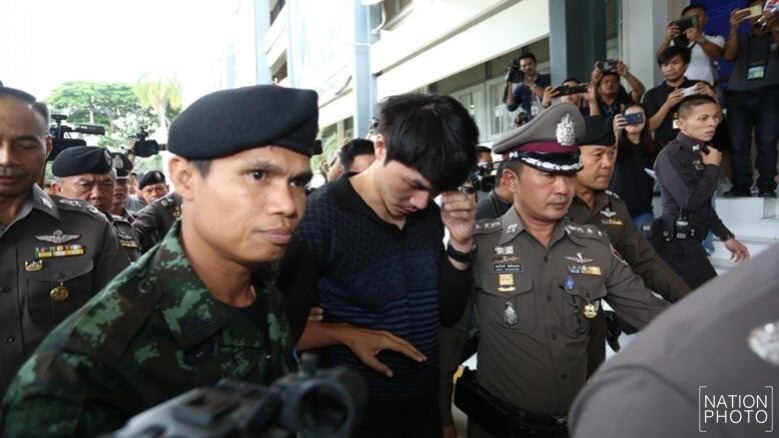 คุมตัว‘พลกฤต’ส่งกองปราบฯ คุมตัว‘พลกฤต’ส่งกองปราบฯ