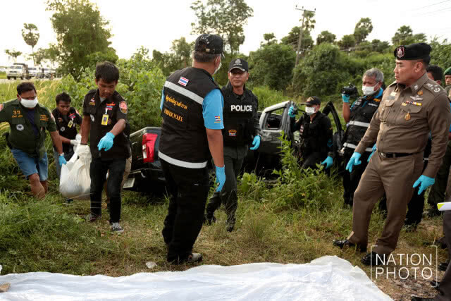 "พล.ต.อ.จักรทิพย์" รุดลงพื้นที่
ตรวจสอบติดตามไล่ล่าคนร้ายปล้นรถ!