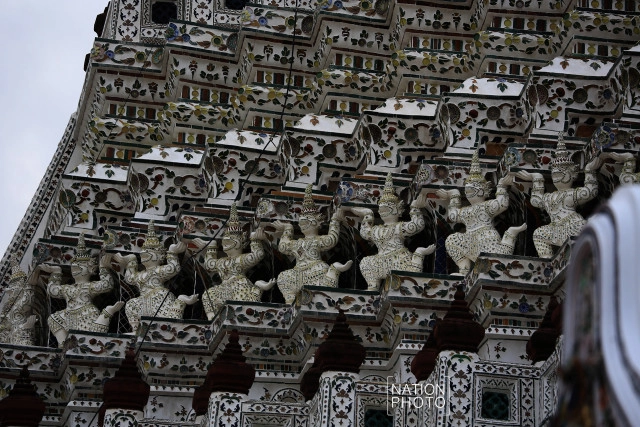 วัดอรุณฯ แจงองค์พระปรางค์ขาวขึ้น เพราะทำความสะอาด