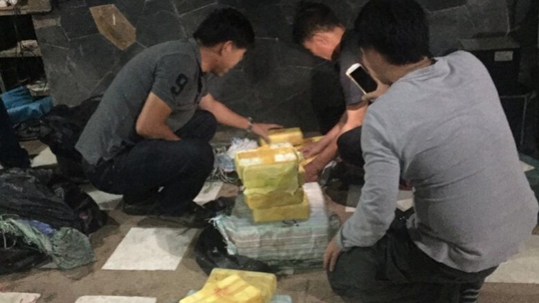 รวบ2หนุ่มลำปางขนยาบ้า4ล้าน-ยาเค200กก. รวบ2หนุ่มลำปางขนยาบ้า4ล้าน-ยาเค200กก.