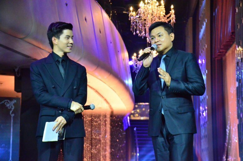 การโคจรมาพบกันครั้งแรก ของ "บี้" และ "เอสเธอร์"
