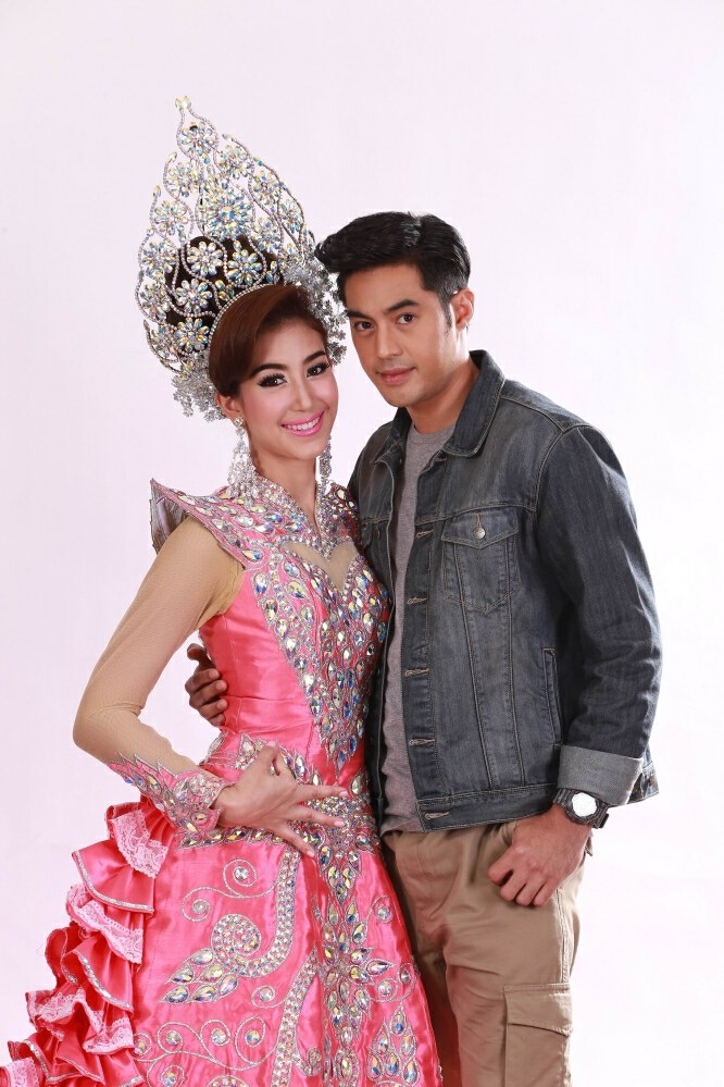 “มิ้นท์”-ท็อป” จับคู่โชว์ลิเก  รักแบบลูกทุ่งใน “รักหลงโรง”