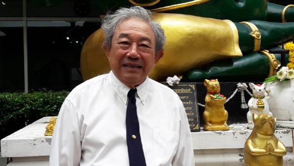 ไม่มีคำว่าแก่เกินเรียน "คุณตาวัยเก๋า 79 ปี" สมัครเรียน ป.ตรี กับรุ่นเหลน