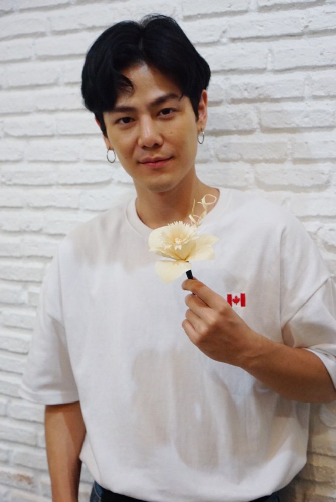 จีดีเอช ร่วมน้อมใจประดิษฐ์ดอกไม้จันทน์ ถวายในหลวงรัชกาลที่9
