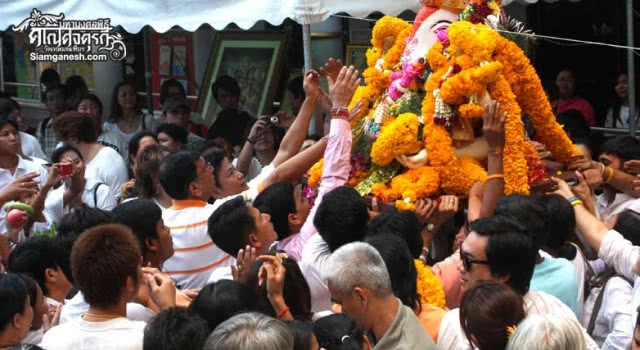 รมต.ท่องเที่ยว ร่วมสักการะองค์พระพิฆเนศ เทศกาลคเณศจตุรถี 2560