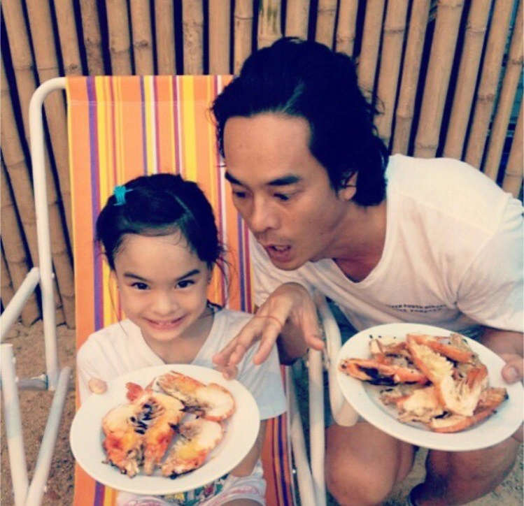 โตเป็นสาวแล้ว "น้องแอลลี่" ลูกสาว "อ่ำ อัมรินทร์"