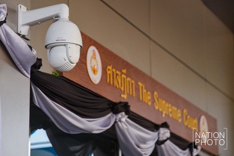 (ภาพชุด) ติดตั้ง CCTV เพิ่มรอบศาลฯวันพิพากษายิ่งลักษณ์