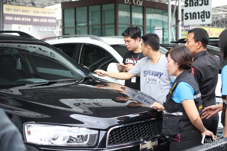 บุกจับ!เต็นท์รถมือสองขูดรีดเงิน
