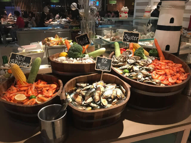 อร่อยปักหมุด : บุฟเฟ่ต์ปูม้า Whack-a-Crab โรงแรมโนโวเทล กรุงเทพฯ ฟีนิกซ์ สีลม
