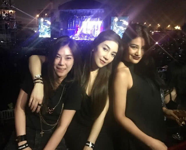 "เจนี่"รับอันฟอลโล่"วุ้นเส้น-คริส"
ไม่ขอตอบถึงสาเหตุ เชื่อว่าเจ็บด้วยกันทุกฝ่าย