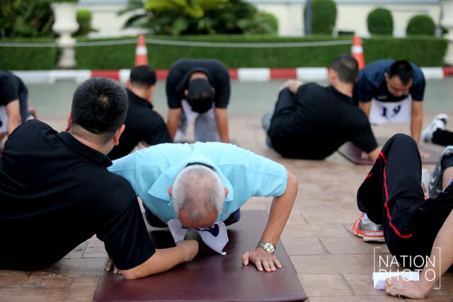 "พล.อ.เฉลิมชัย" นำทีม 5 เสือทบ. ทดสอบร่างกาย