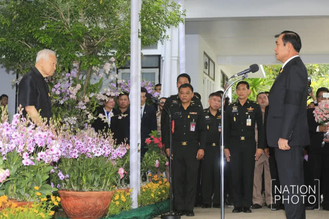 "พล.อ เปรม"  เปิดบ้านอวยพรวันเกิด