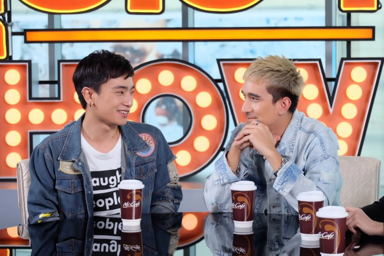 "โทมัส ไจแอนท์" เปิดตัวแฟนหนุ่ม พร้อมเคลียร์ปมติดเซ็กส์