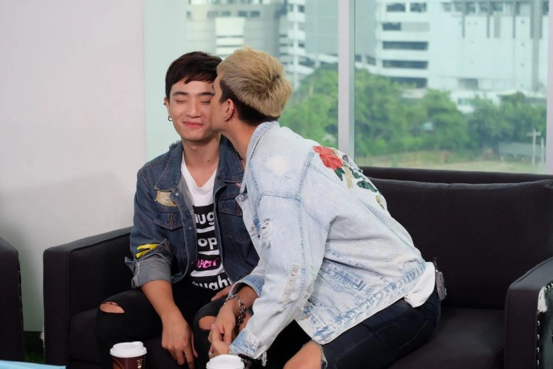 "โทมัส ไจแอนท์" เปิดตัวแฟนหนุ่ม พร้อมเคลียร์ปมติดเซ็กส์