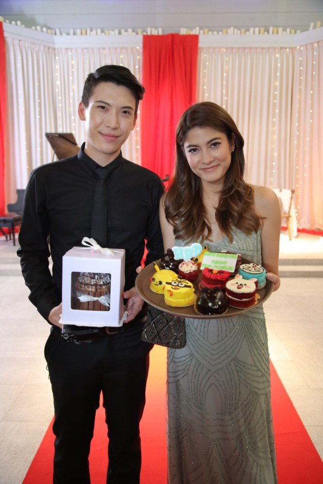 หวานแค่ไหน 'ป๊อก' เซอร์ไพร์สวันเกิด 'มาร์กี้' กลางกองละคร