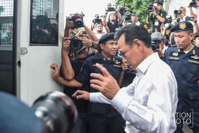 นำตัว "บุญทรง-ภูมิ" เดินทางสู่เรือนจำ