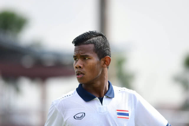 "โค้ชโย่ง" ยังไม่พอใจฟอร์มช้างศึก แม้เข้ารอบรองฯ ซีเกมส์