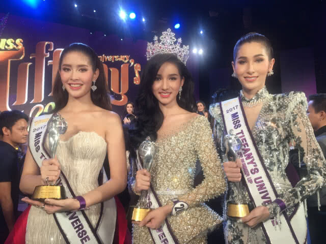 โยชิ รินรดา คว้ามงกุฎ Miss Tiffany universe 2017