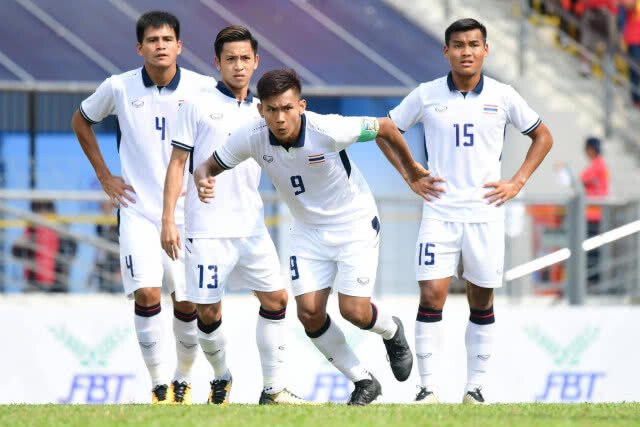 "โค้ชโย่ง" ยังไม่พอใจฟอร์มช้างศึก แม้เข้ารอบรองฯ ซีเกมส์