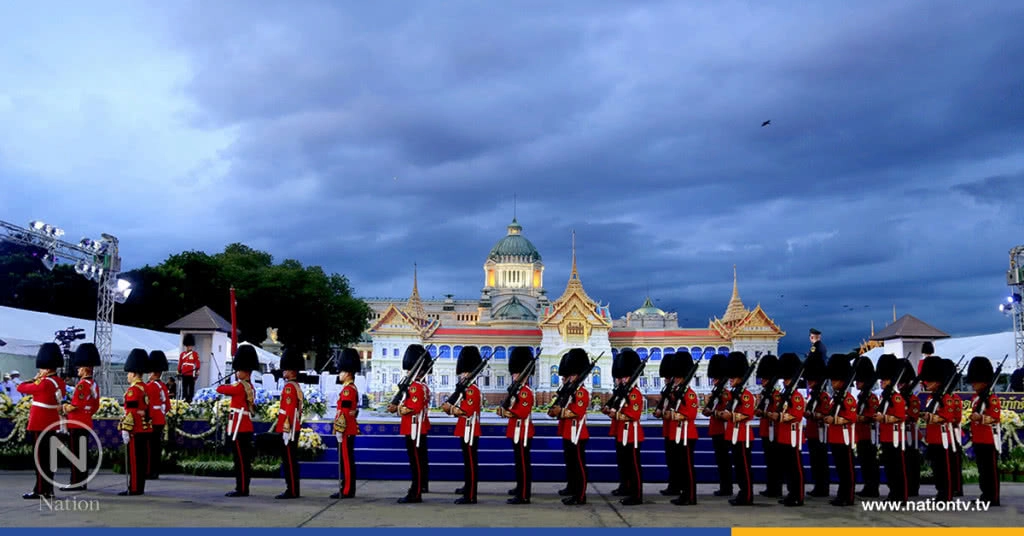 ทหารมหาดเล็กราชวัลลภรักษาพระองค์ร่วมแสดงชุดพิเศษบรรเลงเพลงมาร์ช ทหารมหาดเล็กราชวัลลภรักษาพระองค์ร่วมแสดงชุดพิเศษบรรเลงเพลงมาร์ช
