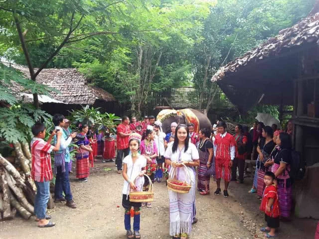 เรียบง่าย สาวญี่ปุ่นแต่งงาน วิถีกะเหรี่ยง