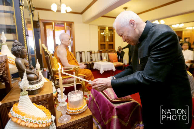 พล.อ.เปรมเข้าเฝ้าฯสมเด็จพระสังฆราช รับพรเนื่องในวันคล้ายวันเกิดอายุ 97 ปี