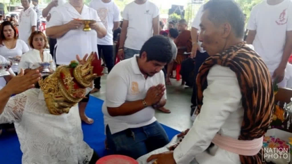 แห่ครอบเศียรปู่ฤาษีเหนือดวง ปลุกเสกคน