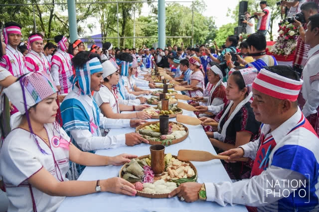 พิธีผูกข้อมือเรียกขวัญเดือนเก้าชาวกะเหรี่ยง