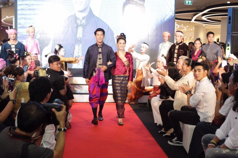 เปิดตัวละครแห่งปี 'รากนครา' อลังการห้างแตก!! 