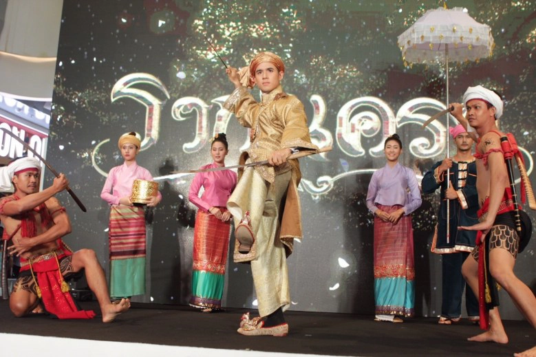 เปิดตัวละครแห่งปี 'รากนครา' อลังการห้างแตก!! 