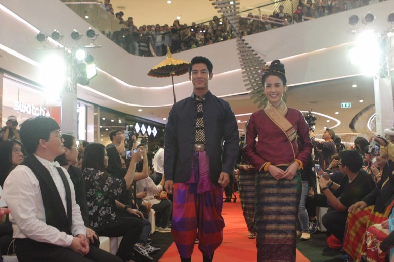 เปิดตัวละครแห่งปี 'รากนครา' อลังการห้างแตก!! 