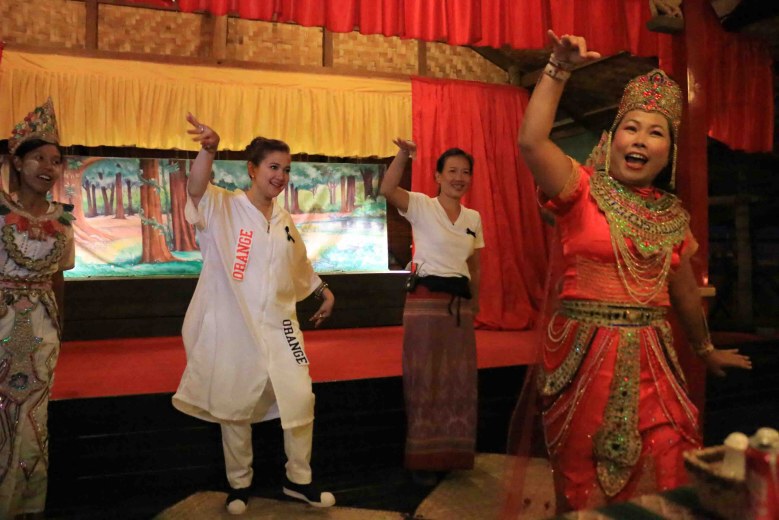 คุณน้ำผึ้ง พาสักการะมหาสถาน เมืองพุกามนครแห่งเจดีย์
