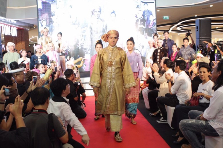 เปิดตัวละครแห่งปี 'รากนครา' อลังการห้างแตก!! 