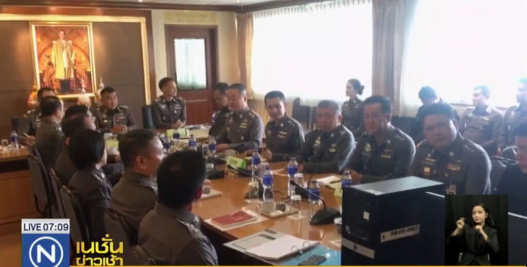 "ศรีวราห์" ประสาน 190 ประเทศล่าตัว "ยิ่งลักษณ์" "ศรีวราห์" ประสาน 190 ประเทศล่าตัว "ยิ่งลักษณ์"