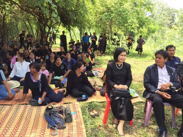 กองฟอน  เชิงตะกอน
ความจริงและธรรมชาติของชีวิตมนุษย์