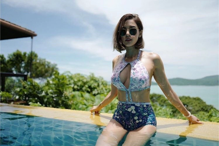 แซบพาเรด! เหล่า ‘ดาราสาว’ อวดหุ่นสุดเซ็กซี่ในชุดว่ายน้ำ