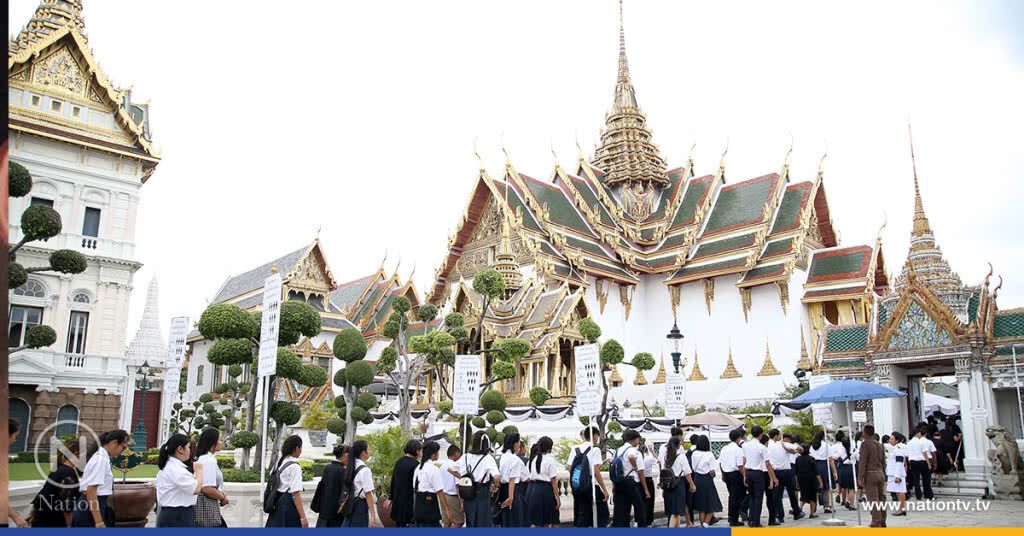 301 วัน มีประชาชนกราบพระบรมศพ 9,940,205 คน 301 วัน มีประชาชนกราบพระบรมศพ 9,940,205 คน