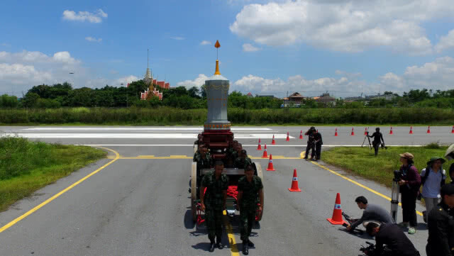 (ภาพชุดมุมสูง)การฝึกพลฉุดชักราชรถ