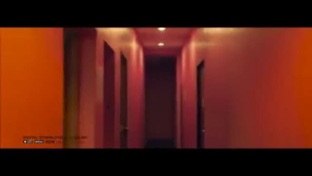 ปลดกลางอากาศ "บันใดสีแดง" 
ภาพไม่ดี หรือ ตีแผ่ความจริง ?
