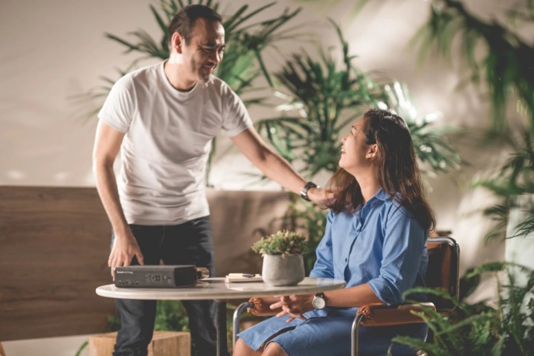 น้ำตาท่วมเอ็มวี!! "ป้าง" ให้กำลังใจในเพลง "ทุกคนเคยร้องไห้"